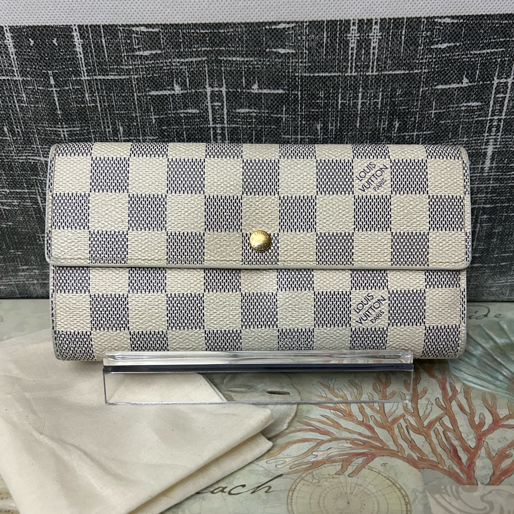 Louis Vuitton Damier Azur Sarah Wallet MI1077